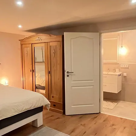 Eagles Nest - Dein Platz Im Pfaelzer Felsenland *