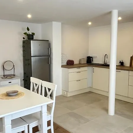 Eagles Nest - Dein Platz Im Pfaelzer Felsenland Niederschlettenbach