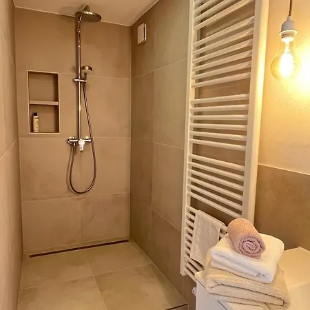 Eagles Nest - Dein Platz Im Pfaelzer Felsenland 公寓 *