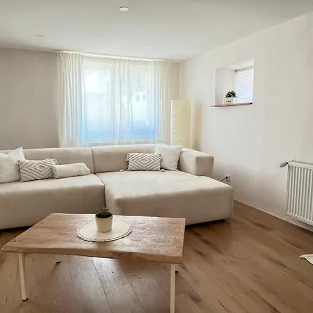 Eagles Nest - Dein Platz Im Pfaelzer Felsenland *