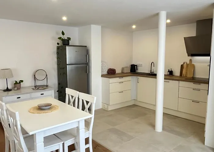 Eagles Nest - Dein Platz Im Pfaelzer Felsenland Niederschlettenbach